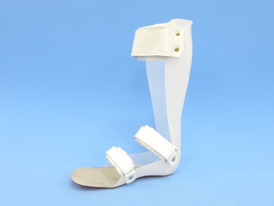 片麻痺における下肢装具の役割と種類 - Genspark